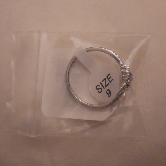 Sz 9 Moon ring - Picture 8 of 8